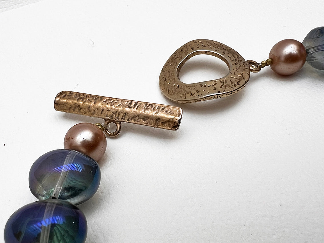 Collier artisanal femme chic - Brise de nuit - Perles dorées bleues et boucles d’oreilles