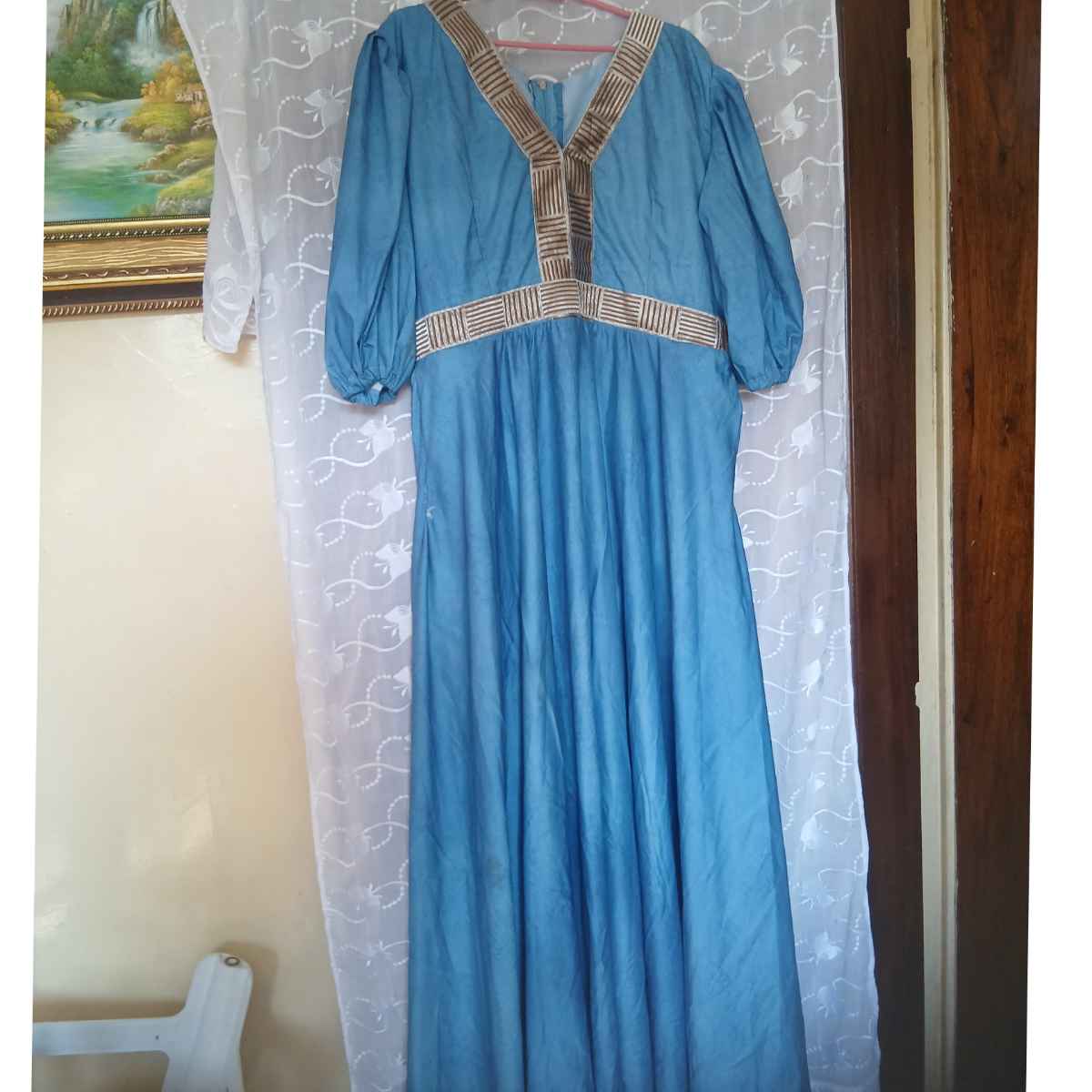 Robe coton ou soie avec garnitures