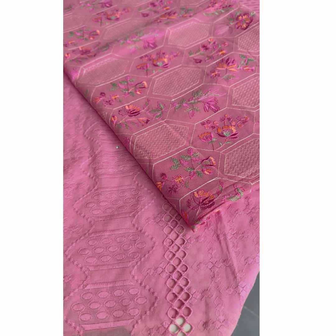 Tissu rubia coton chic rose brodé fleurs, idéal cérémonie et haute couture