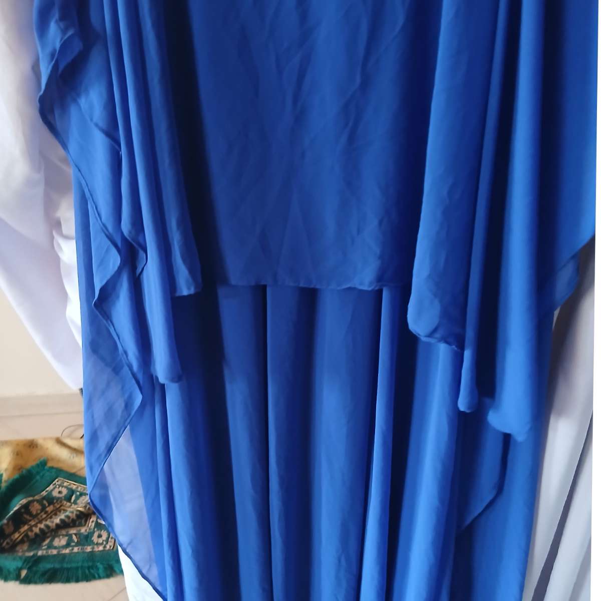 Robe bleu femme élégante avec pagne tissé