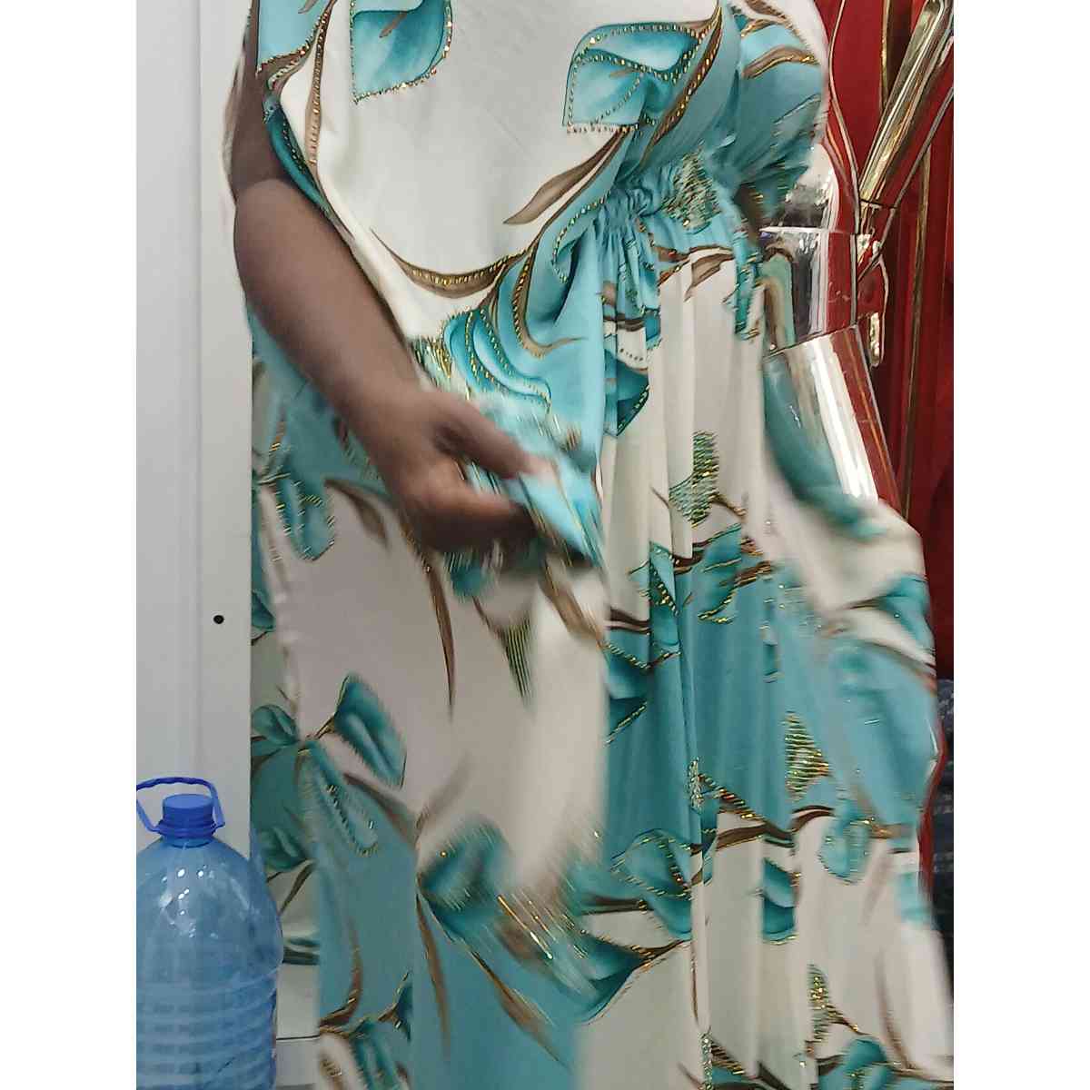Robe Femme en Soie Perlée - Élégance Florale Turquoise et Crème