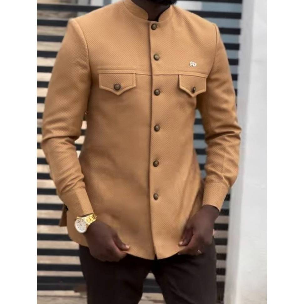 Costume safari homme chic, veste saharienne coton, élégant urbain et pratique