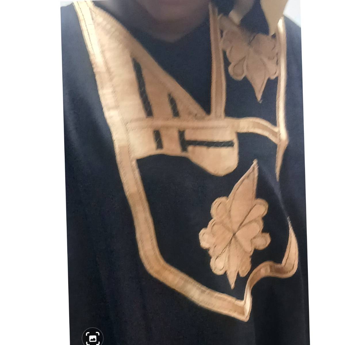 Boubou noir broderie dorée femme