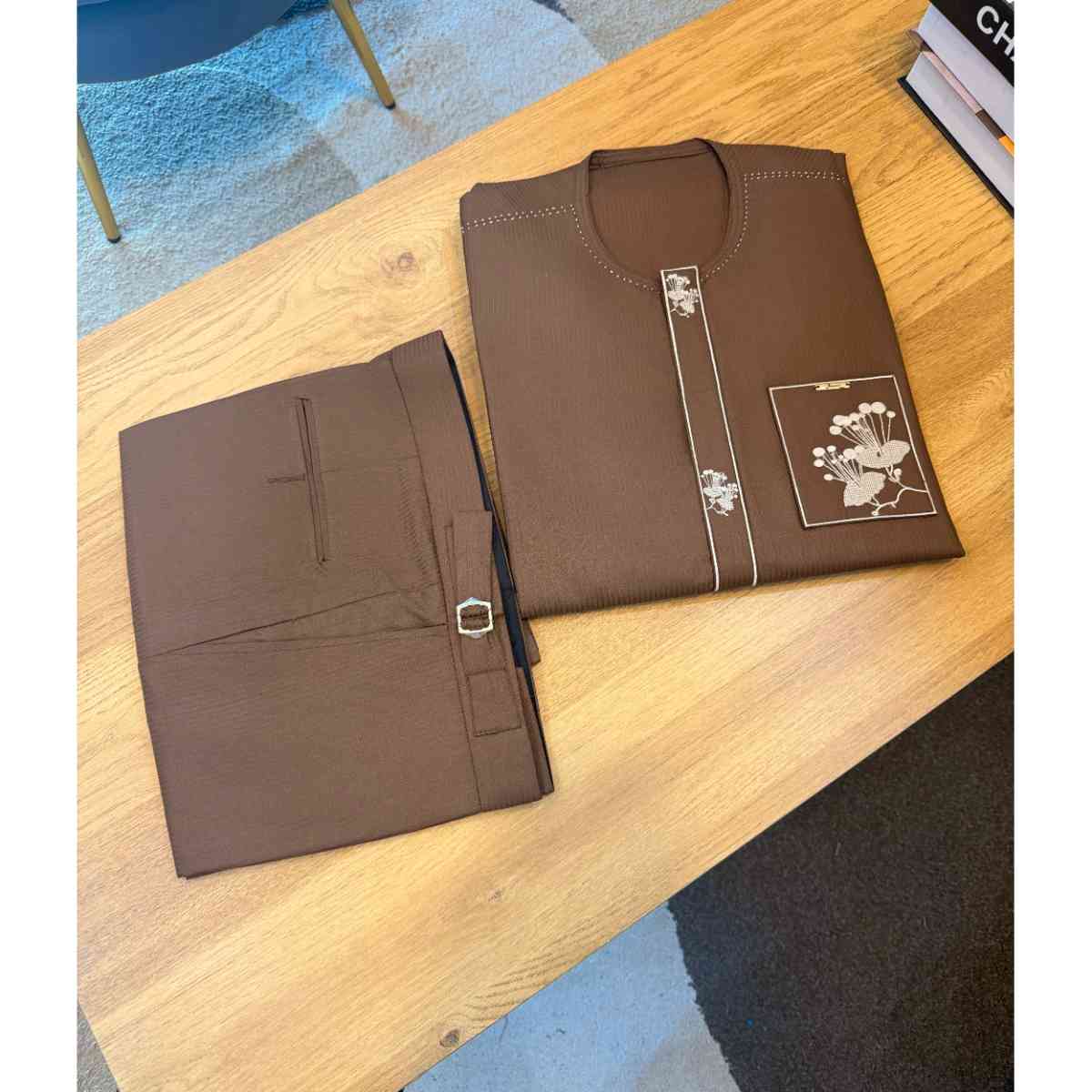 Tenue africaine homme brodée marron – Ensemble traditionnel élégant XL XXL