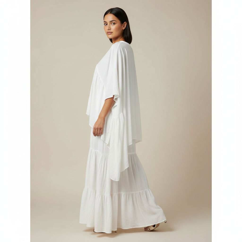 jupe blanche élégante avec haut assorti pour un style chic