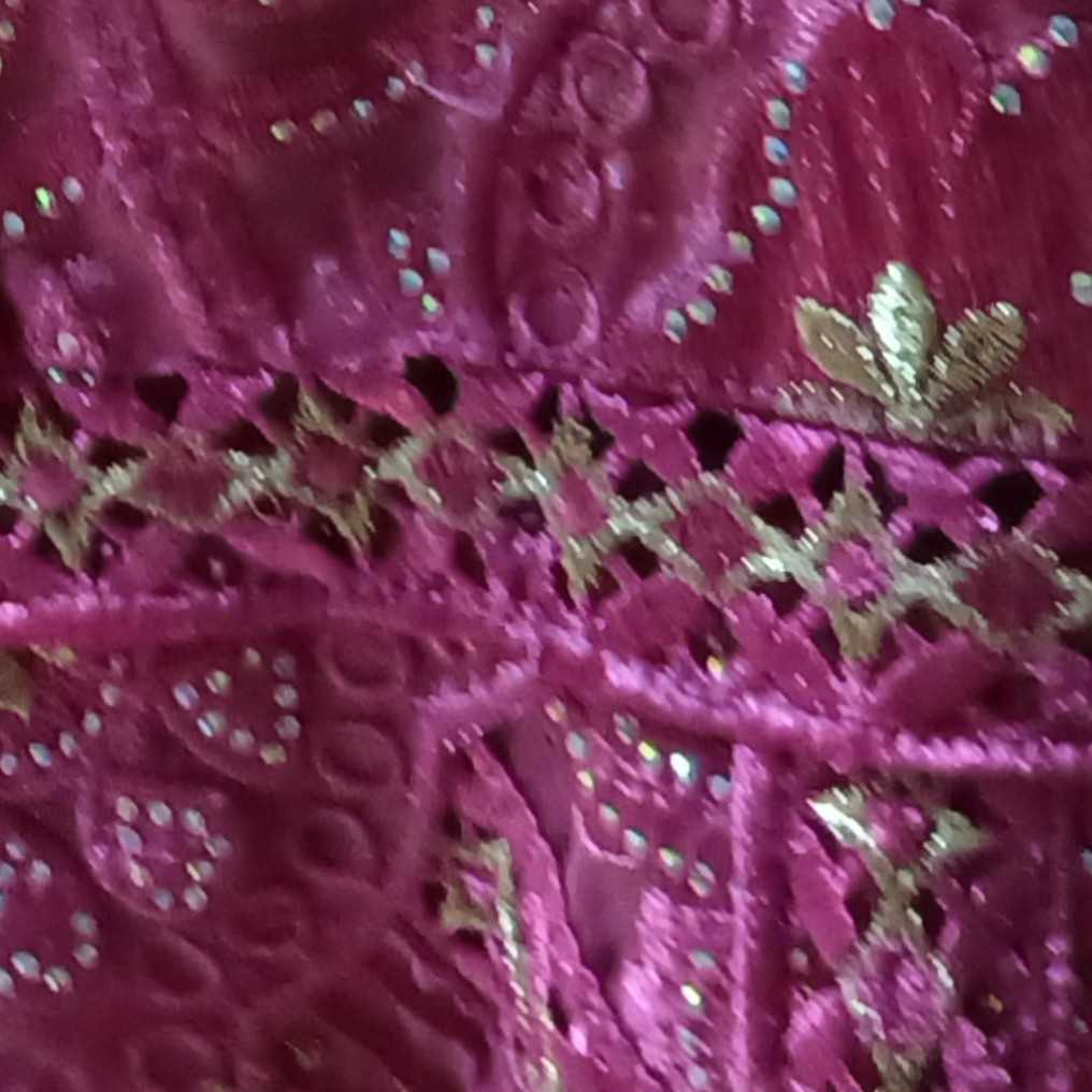 Robe rose longue brodée, élégante soirée et mariage femme