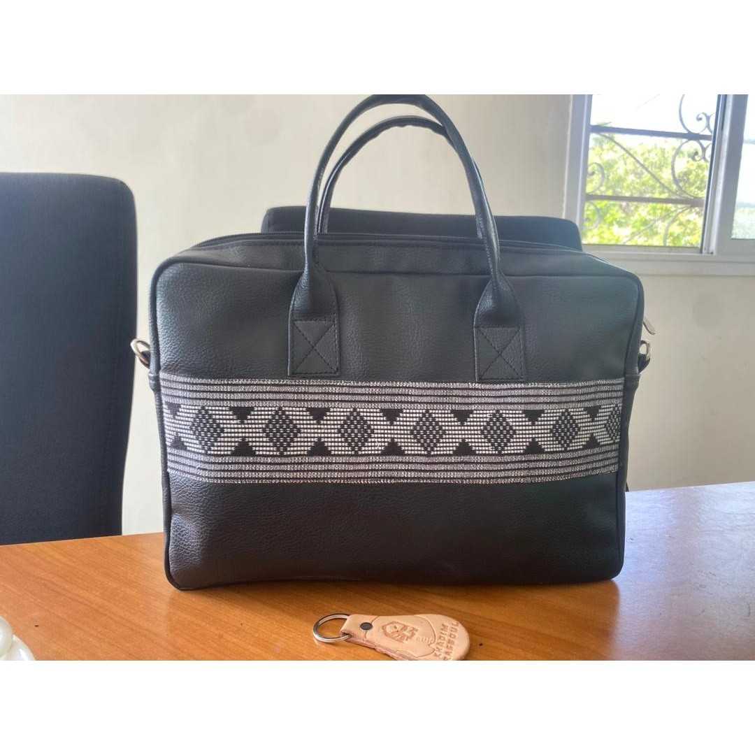 Sac en cuir pour ordinateur élégant homme et femme, marron beige ou noir