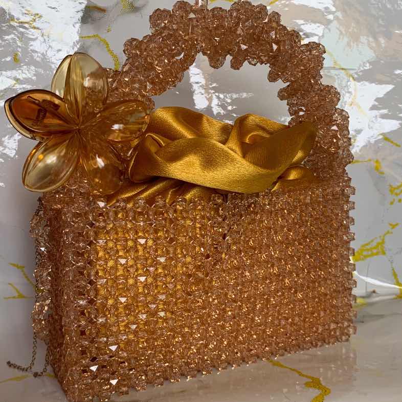 Sac à main Lustra - en perles dorées fait main