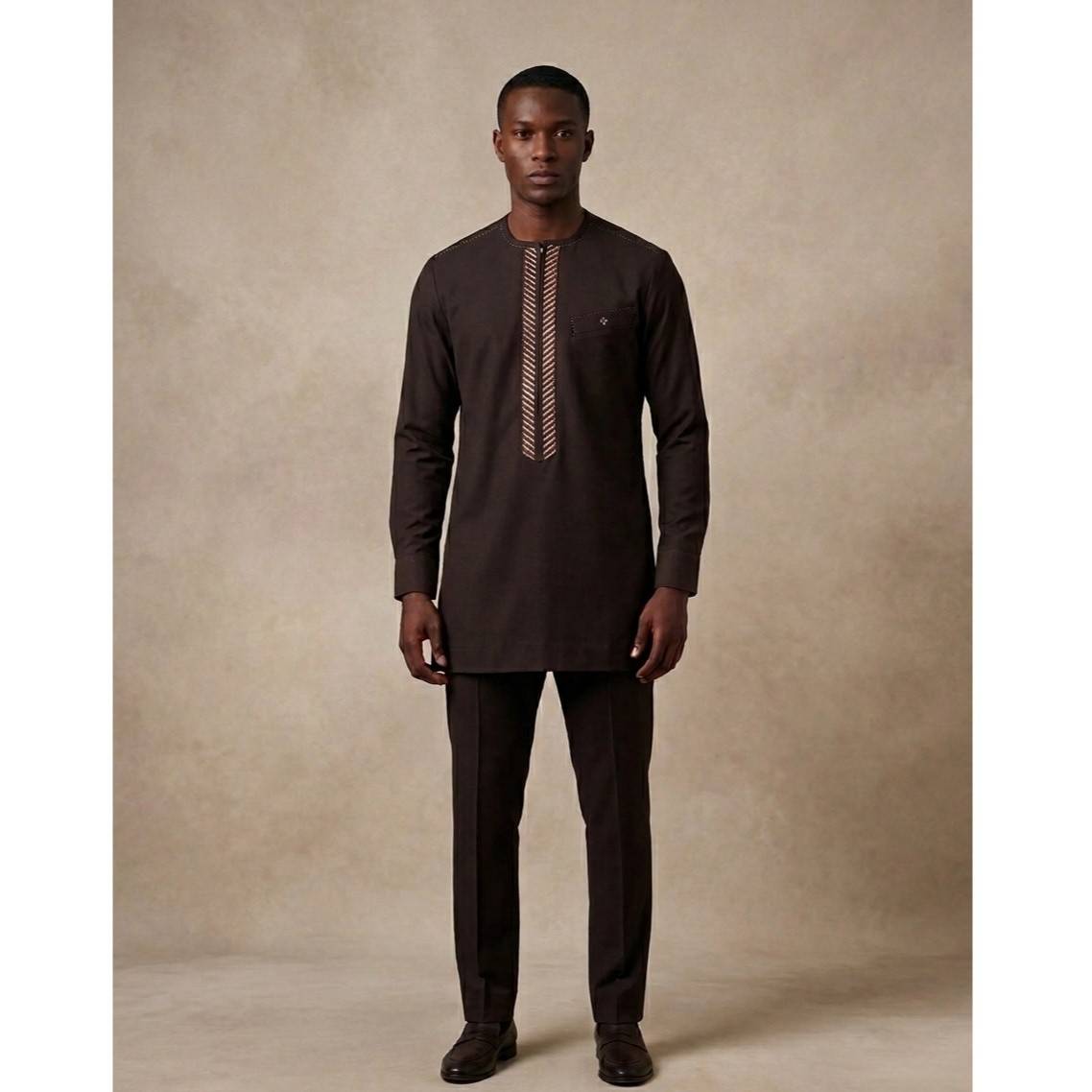 Ensemble homme élégant avec broderie et fill a fill