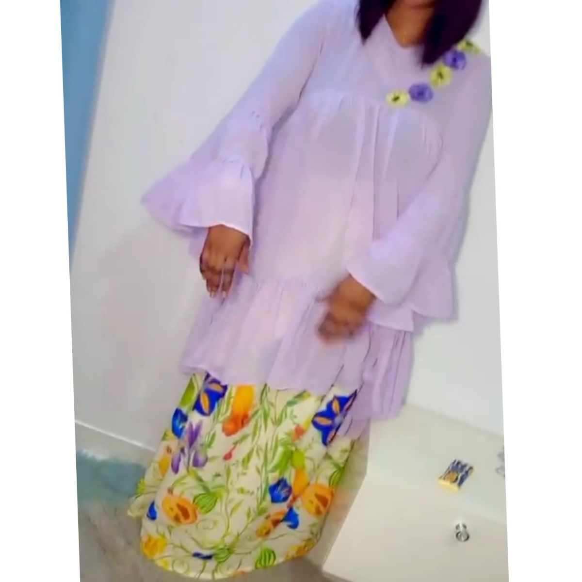 Ensemble femme élégant en mauve et vert pour un look irrésistible