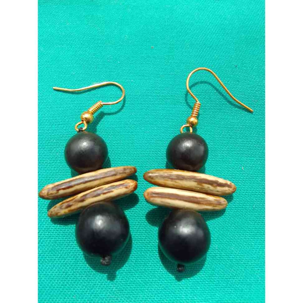 Boucles d’oreilles graines naturelles artisanales, chic et légères femme