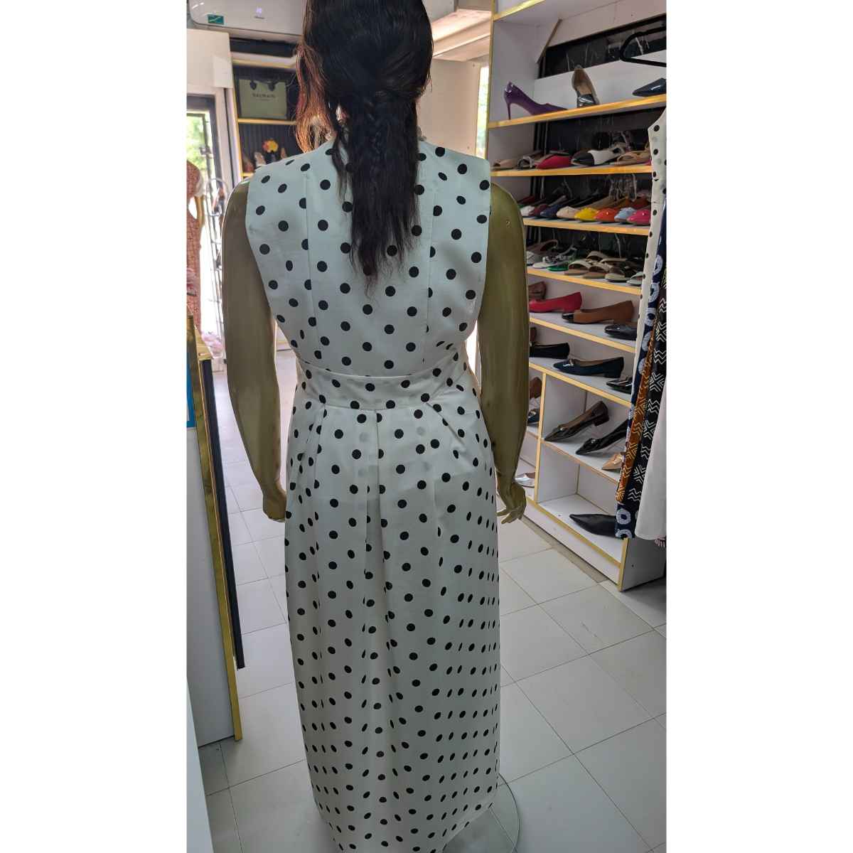 Kimono femme pois sans manches blanc noir, élégant et léger d’été
