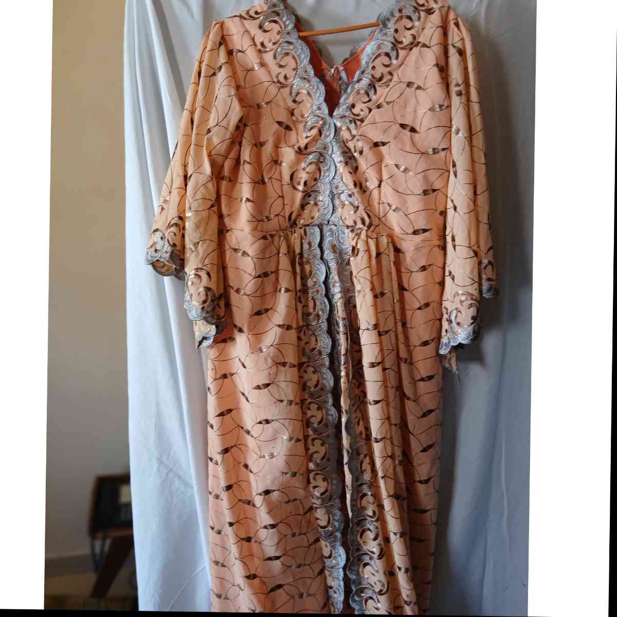 Robe brodée saumon orange femme, longue chic dentelle grise bohème