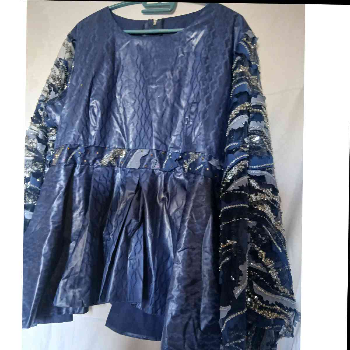 Ensemble jupe et haut femme bleu marine en bazin dentelle élégant cérémonie