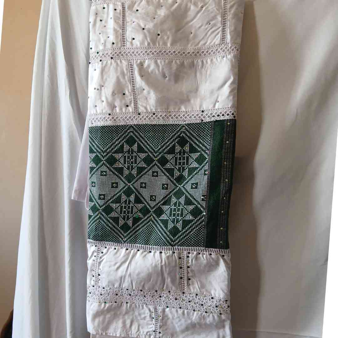 Grand boubou femme blanc et vert