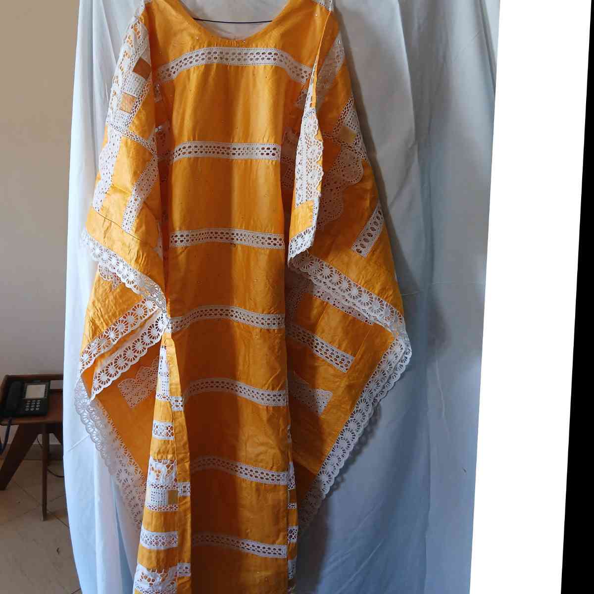 Boubou femme jaune brodé