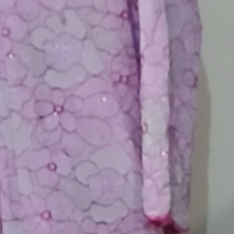 Robe brodée rose clair élégante, dentelle chic femme, soirée ou cérémonie