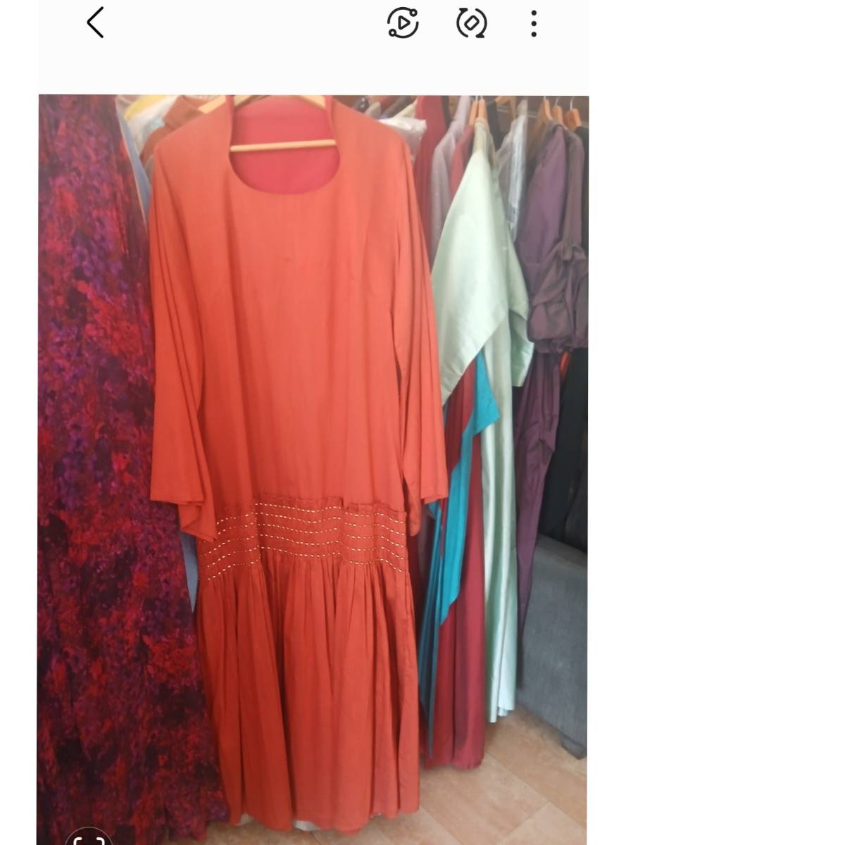 Robe orange perles dorées longue élégante femme chic et confortable