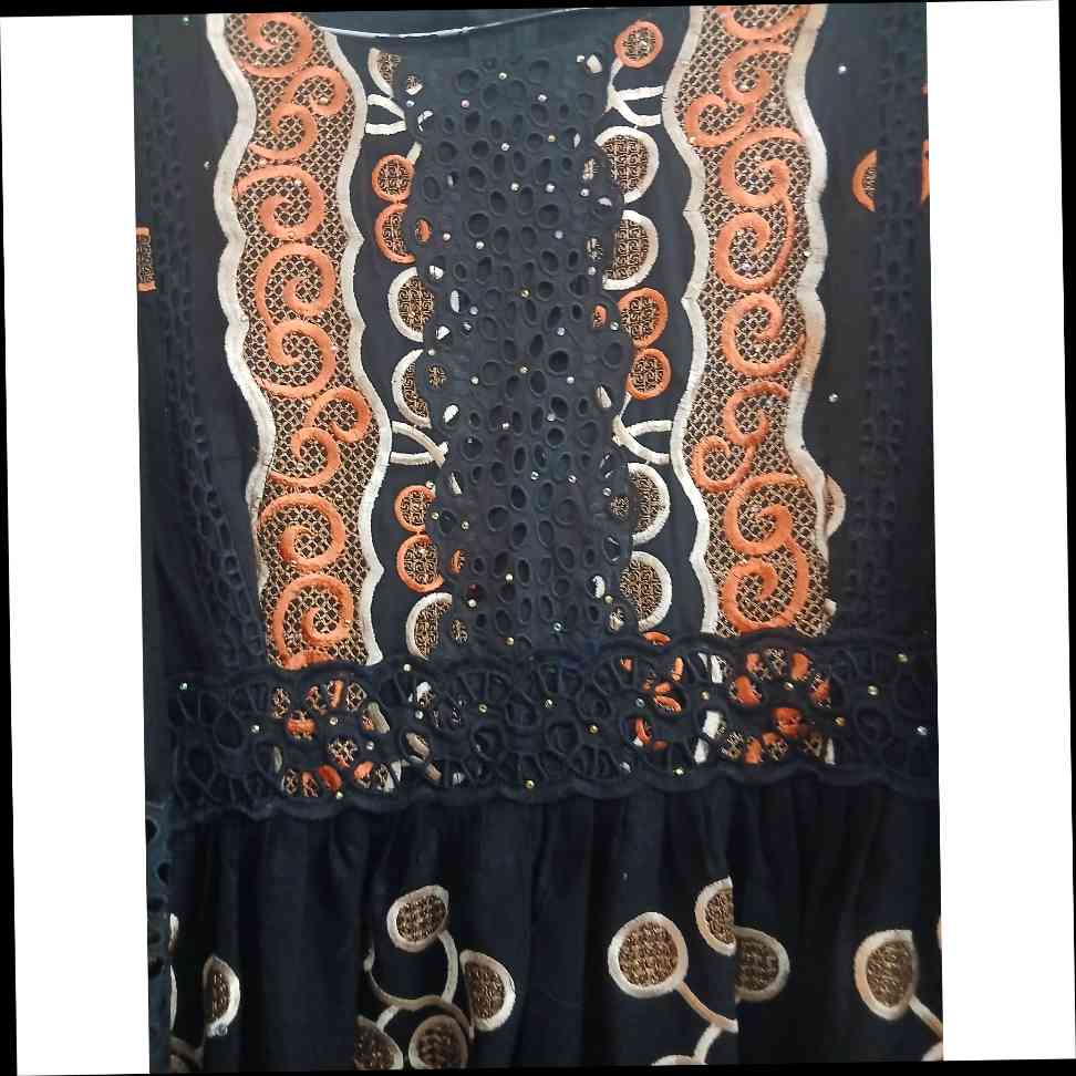 Robe brodée noire femme bohème chic longue, orange beige, élégante