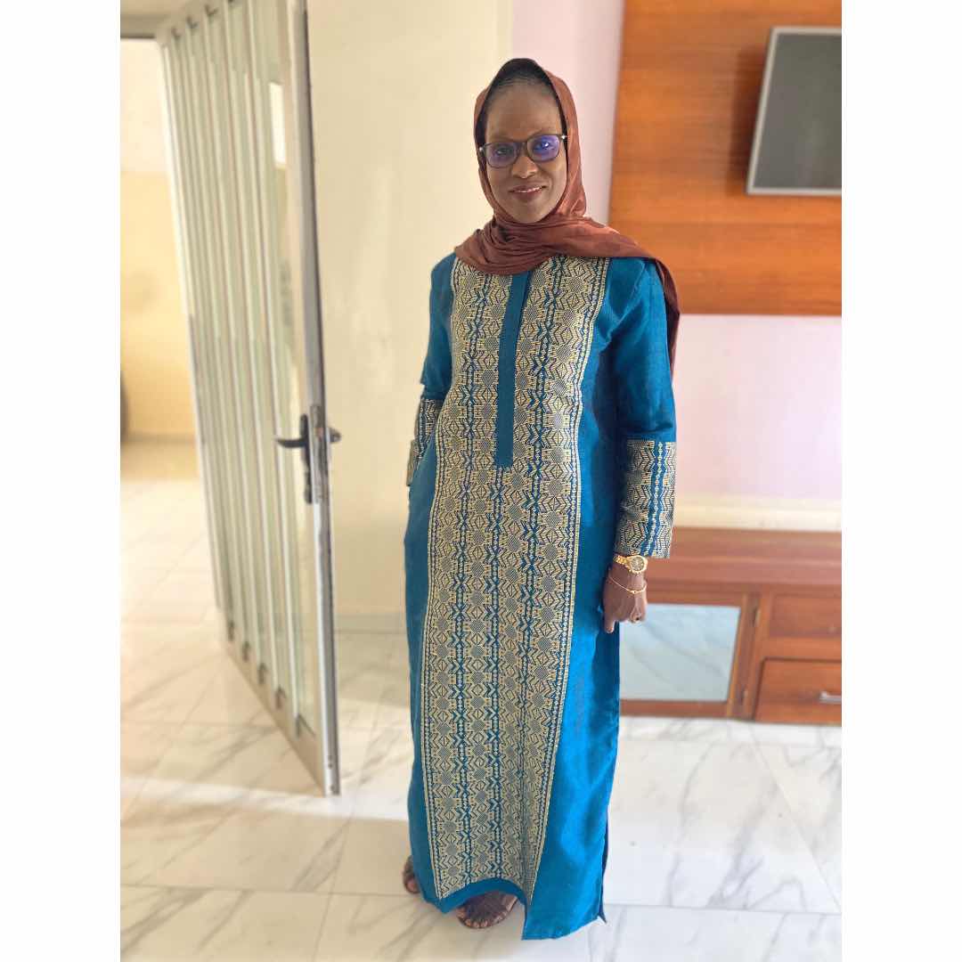 Robe en pagne tissé femme bleu or – Élégante robe africaine longue