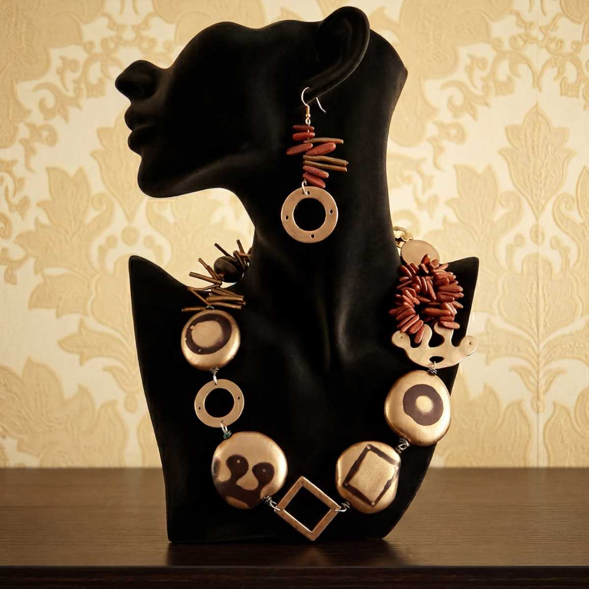 RAFET - Parure Collier et Boucles en Graines Naturelles Dorées