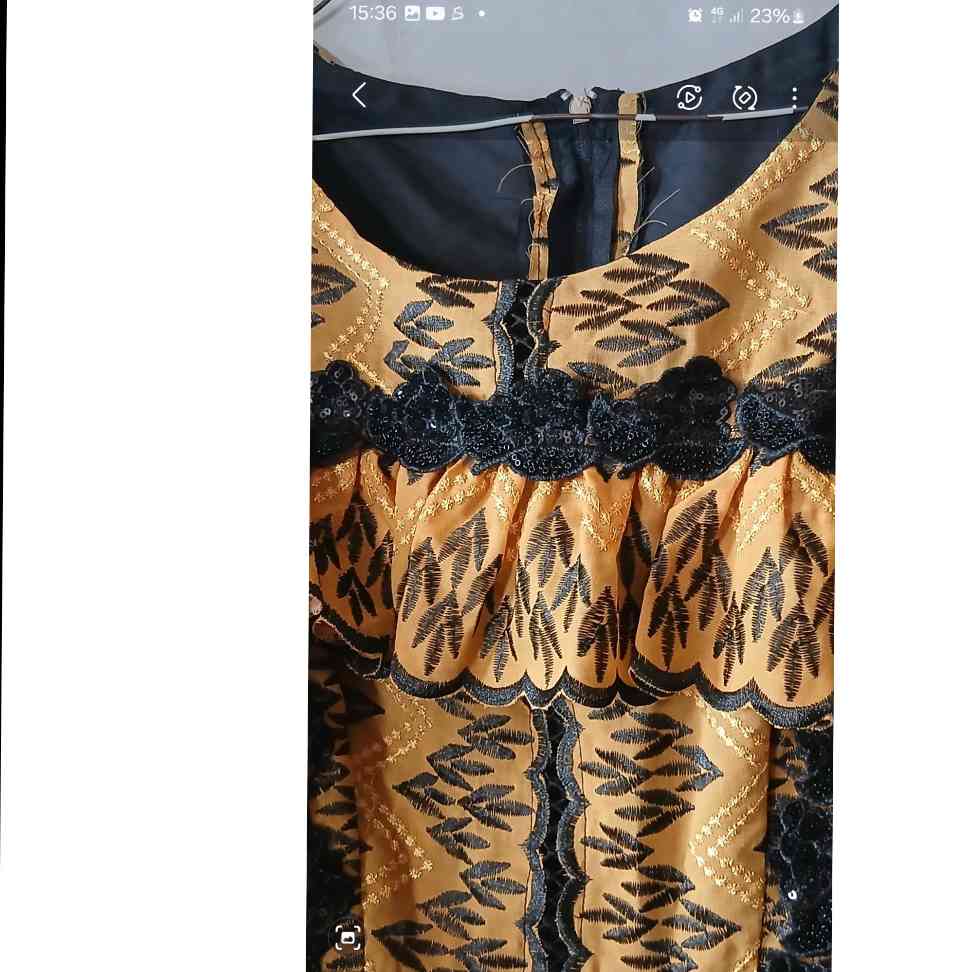 Robe brodée jaune moutarde femme, longue bohème chic, manches bouffantes