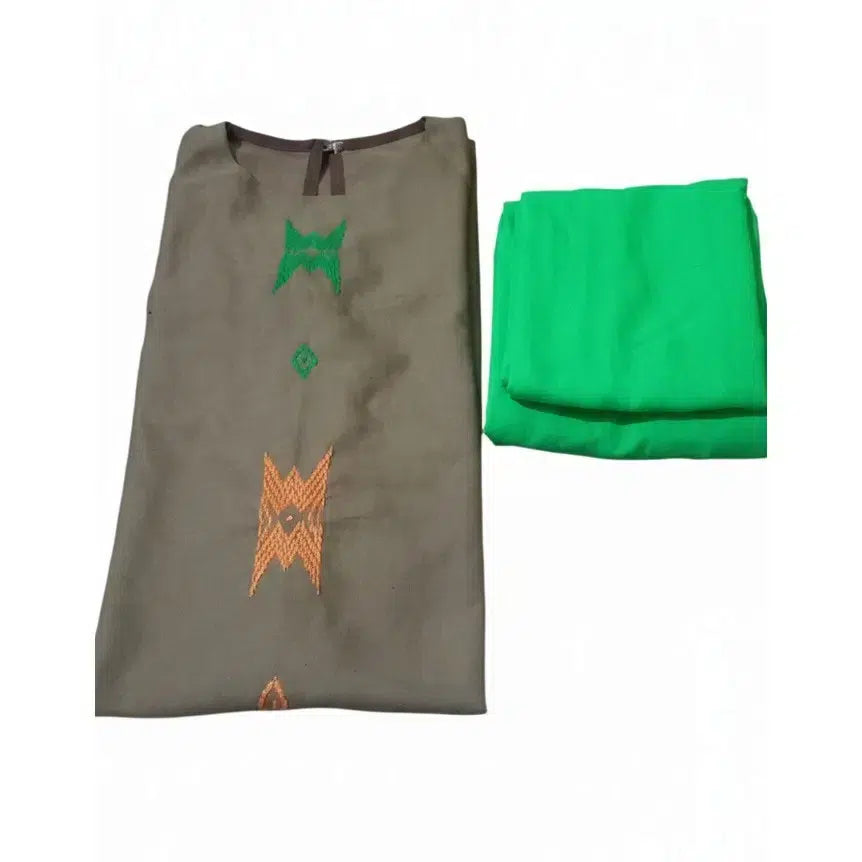 Robe brodée femme élégante et jupe coton, ensemble artisanal coloré