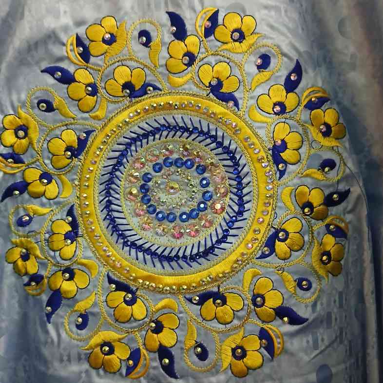 Boubou femme bleu Geztner et dentelle, robe ample cérémonie élégante