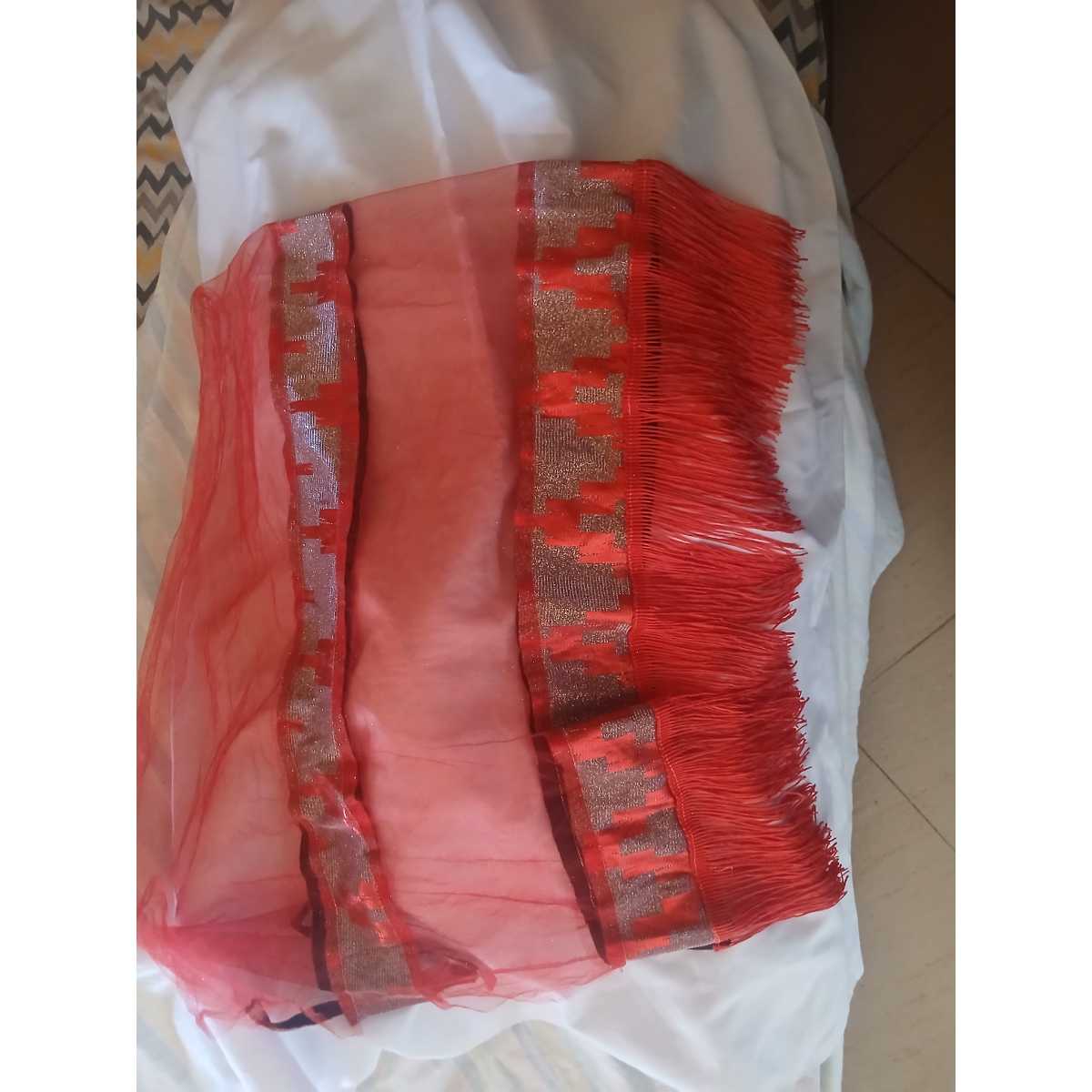 Pagne femme érotique en organza brodé doré, lingerie sexy et élégante