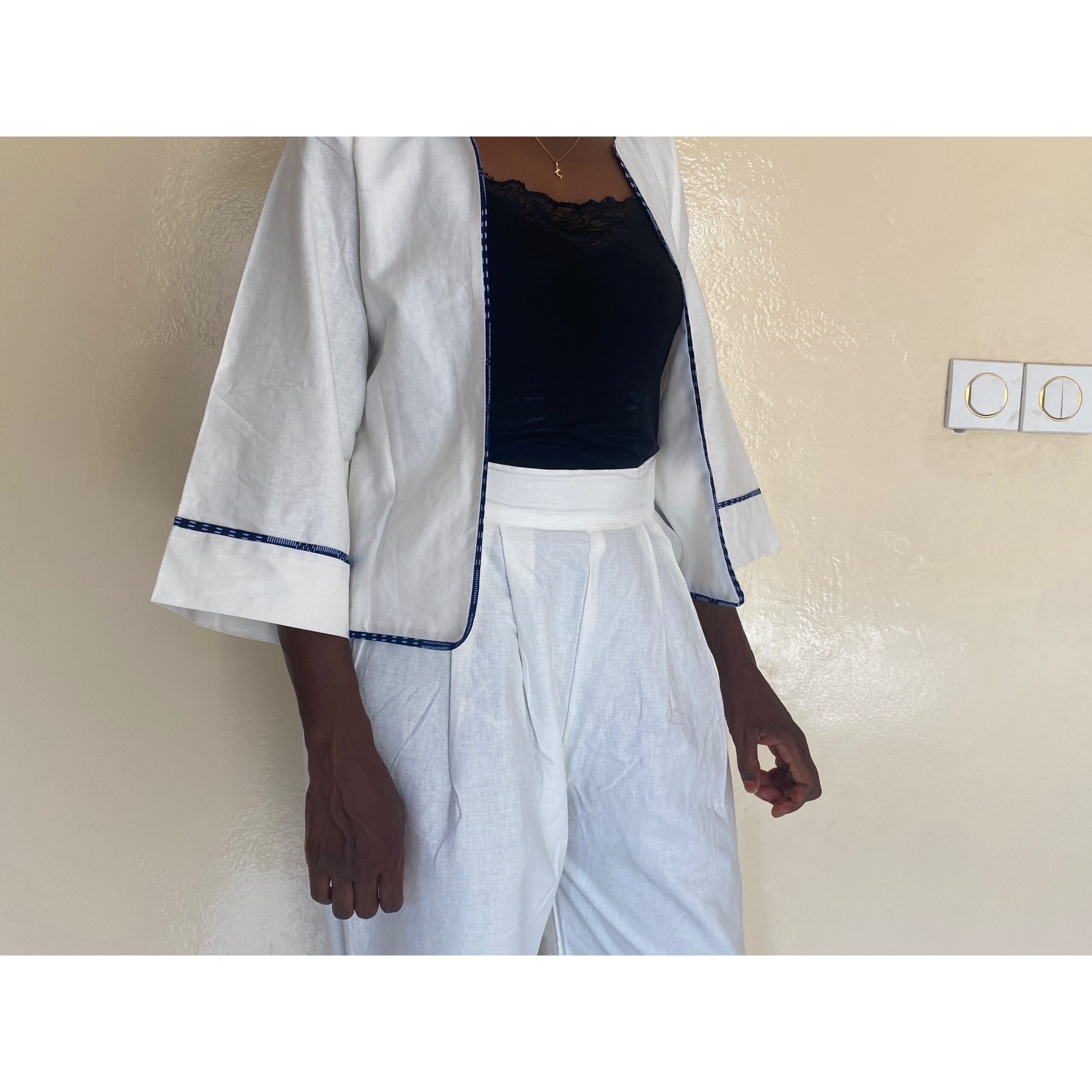 pantalon femme en lin blanc bleu