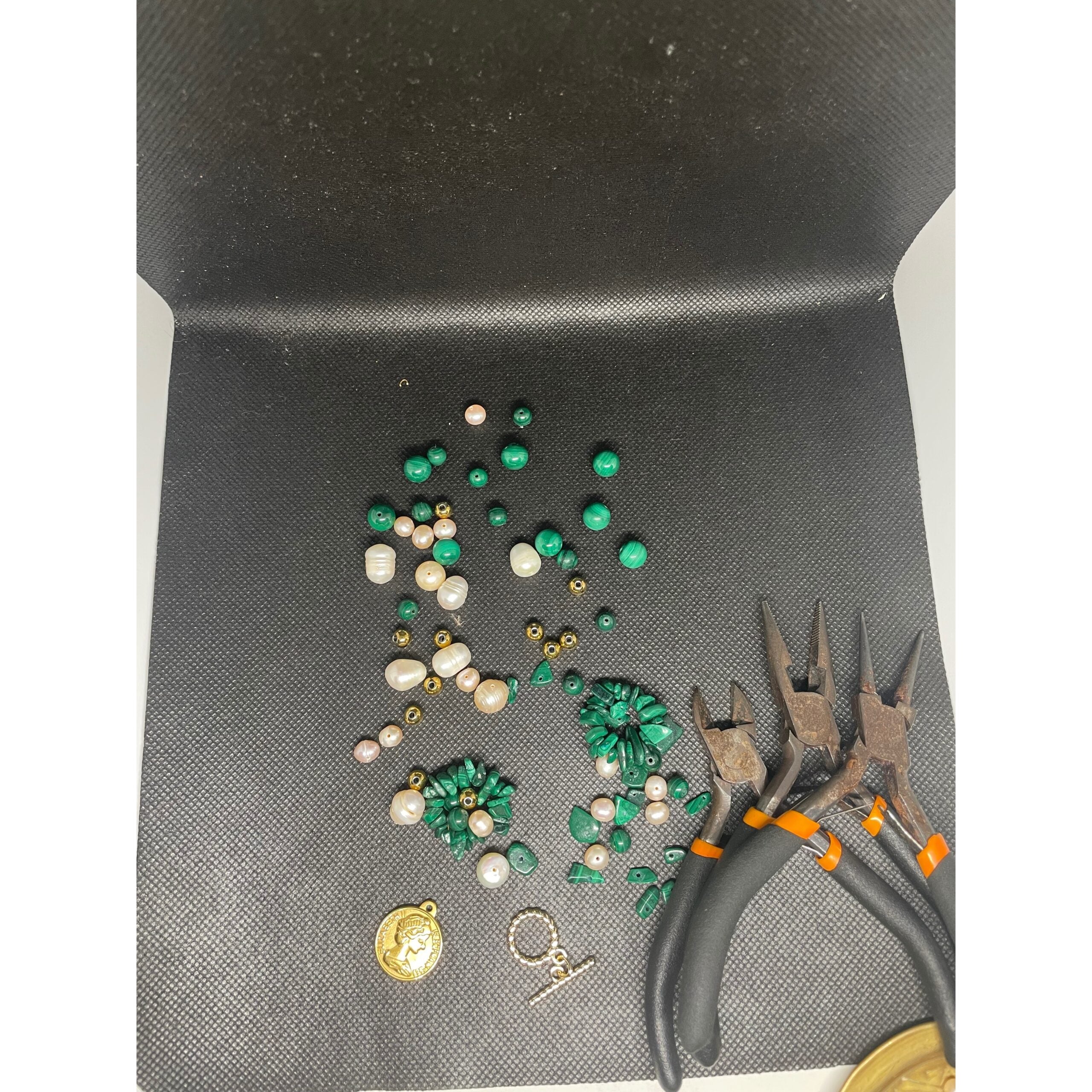 Collier malachite femme perles d’eau douce acier inoxydable