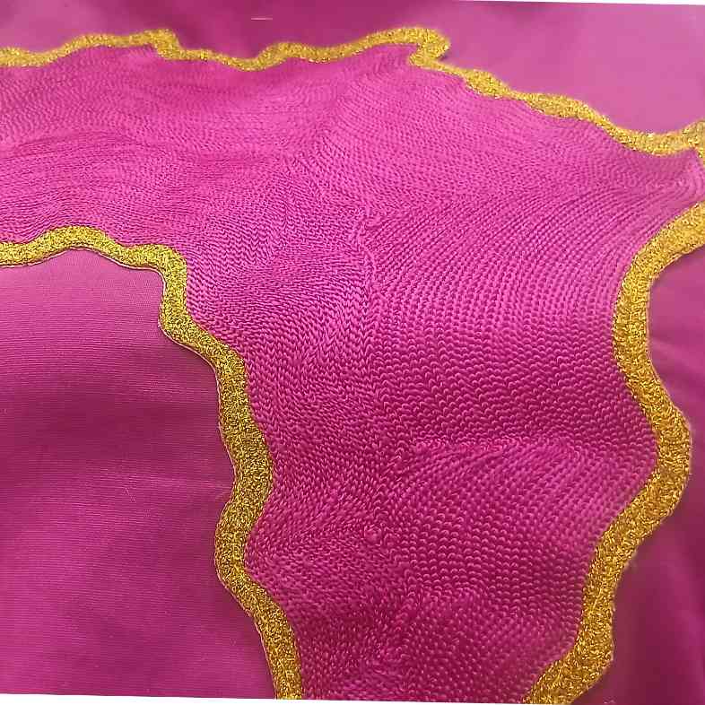 Ensemble jupe et haut rose élégant – tenue africaine moderne femme chic