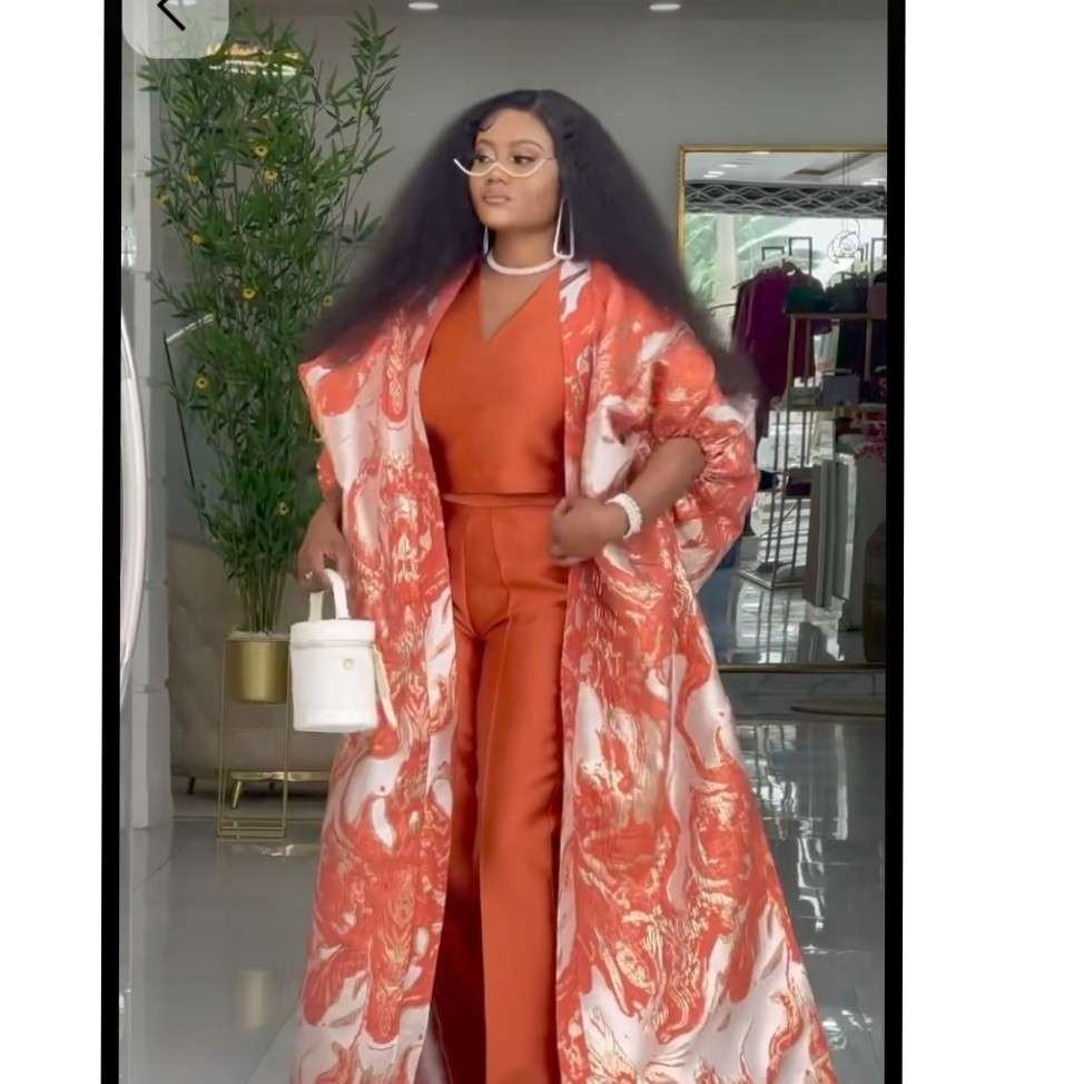Ensemble femme élégant 3 pièces satinée orange bleu blanc, chic et moderne