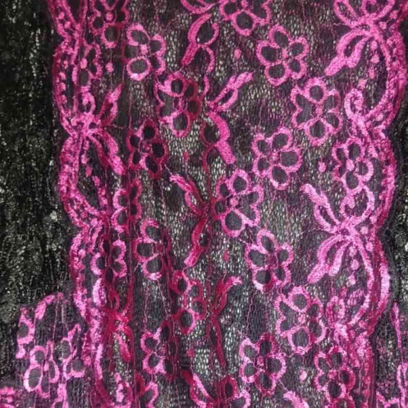 Robe dentelle noire femme longue chic, élégante soirée ou cérémonie