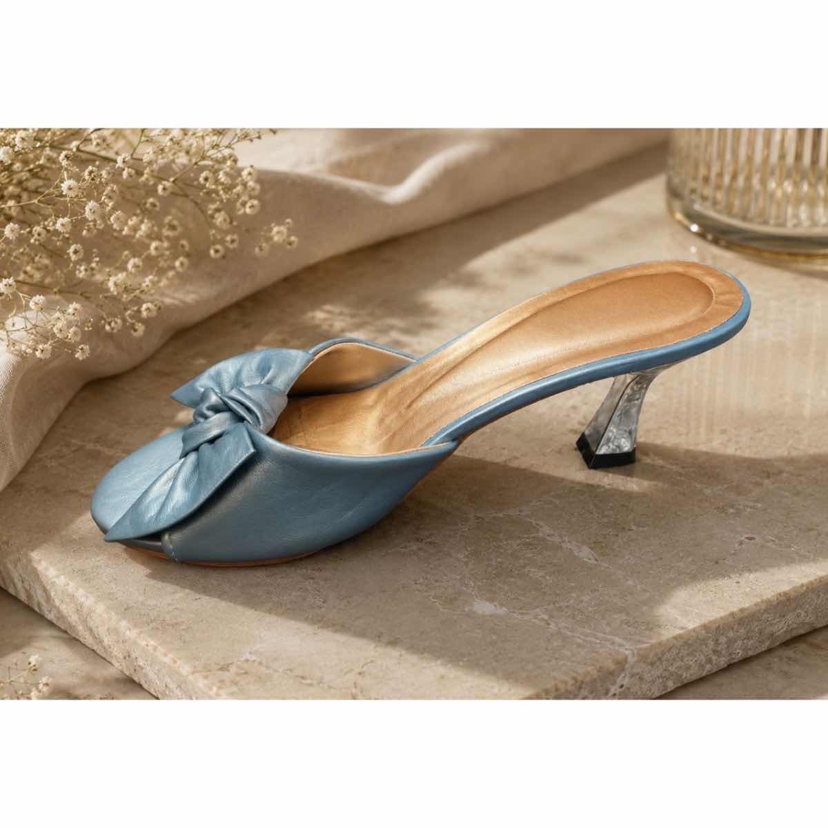 Mules femme cuir bleu pastel à talon