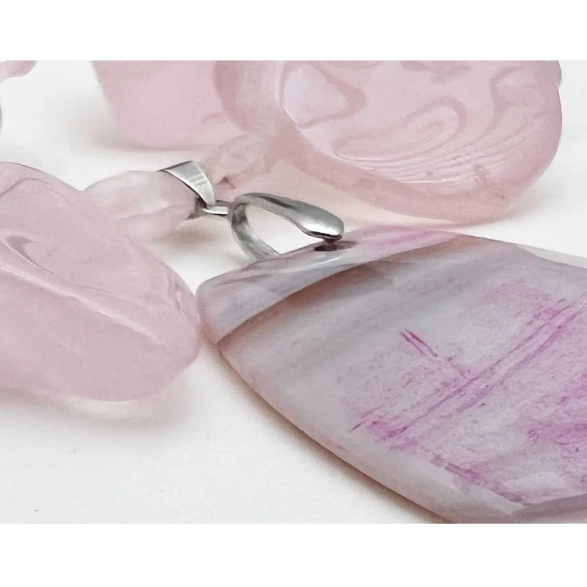 Collier quartz rose femme avec pendentif agate
