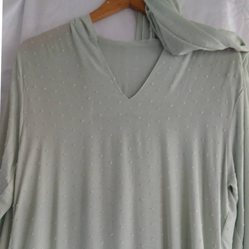 Robe Maxi Coton Vert Menthe à Capuchon - Élégance Chic