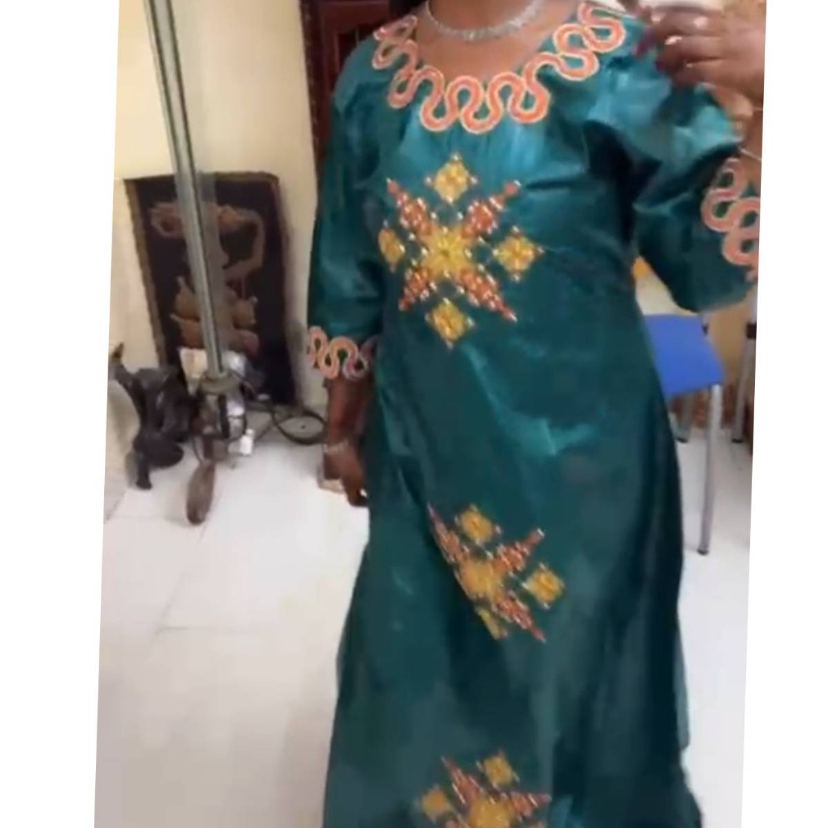 Robe femme en geztner thioup avec broderie