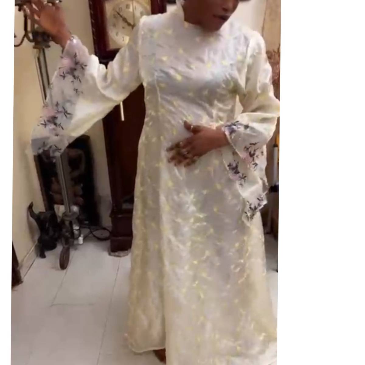 Robe femme en organza et dentelle