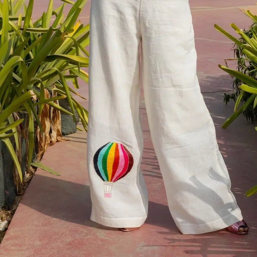 Pantalon en Lin Blanc avec Broderie Mongolfière - Élégance et Confort