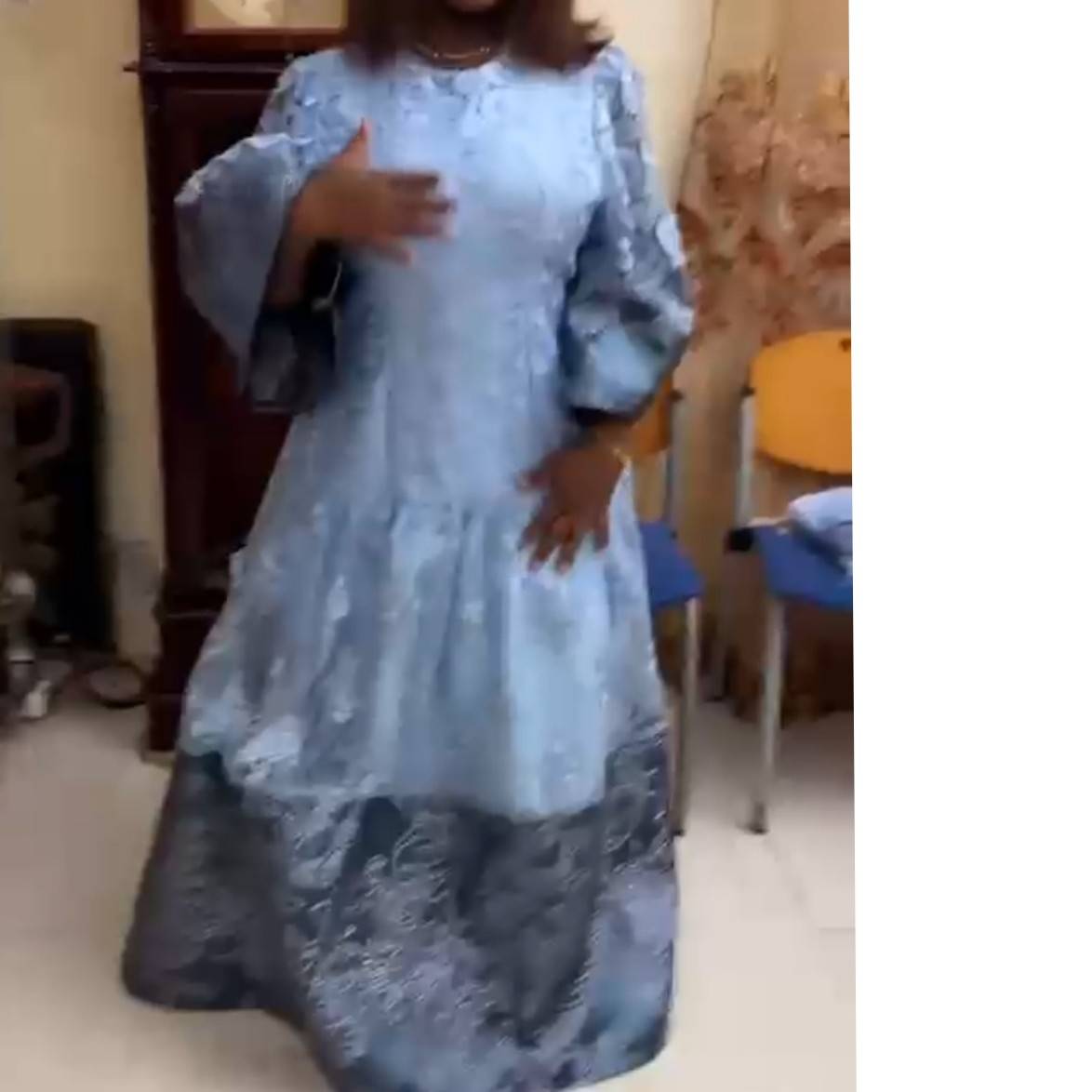 Robe femme dentelle bleu élégante, organza, manches longues cérémonie