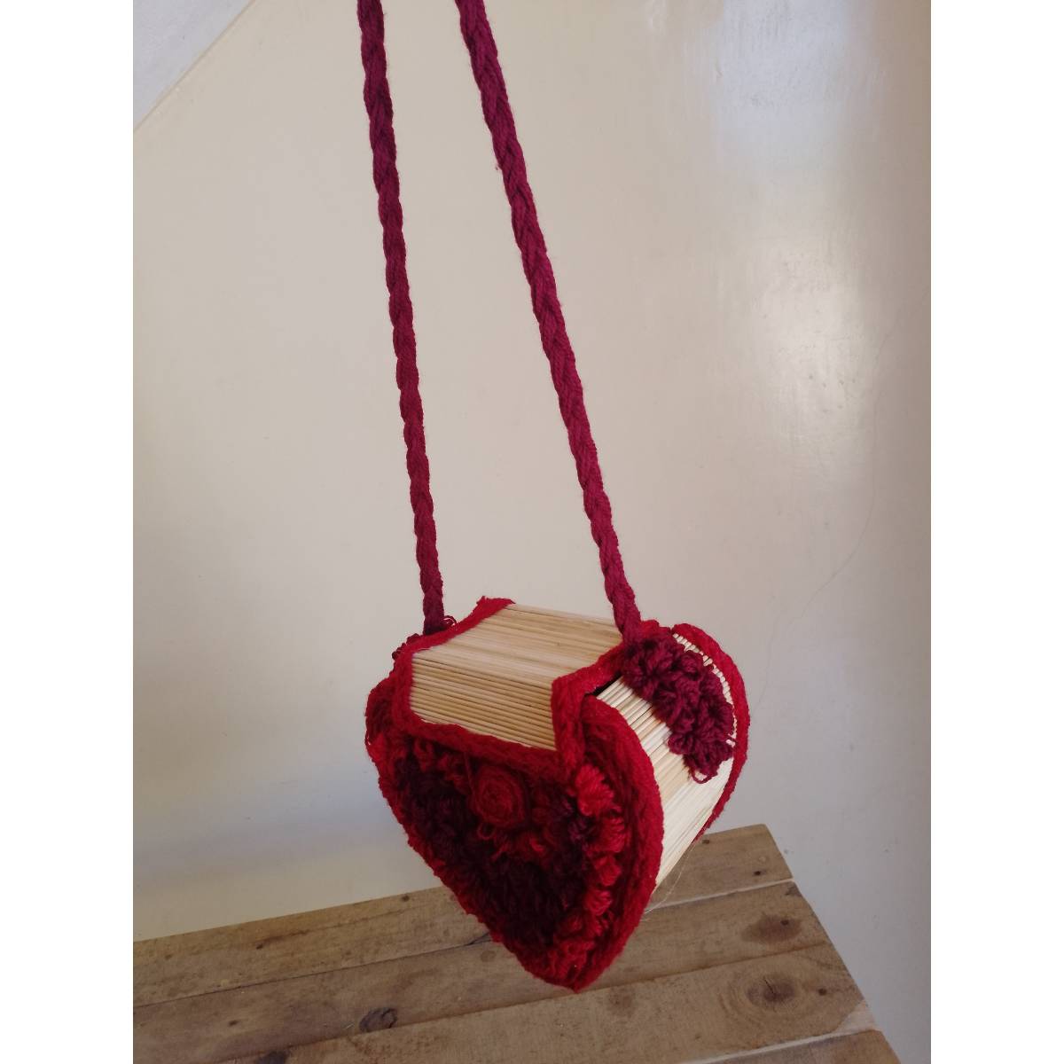 Sac en forme de coeur artisanal femme, bandoulière bohème chic crochet