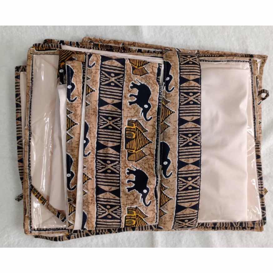 Nappe de table blanche premium avec sets en plastique irrésistibles