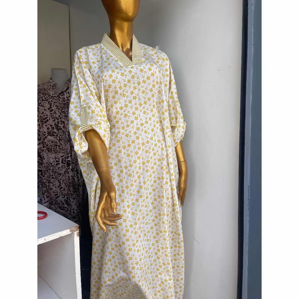 Tunique longue femme XL col V, manches 3/4, motif floral jaune