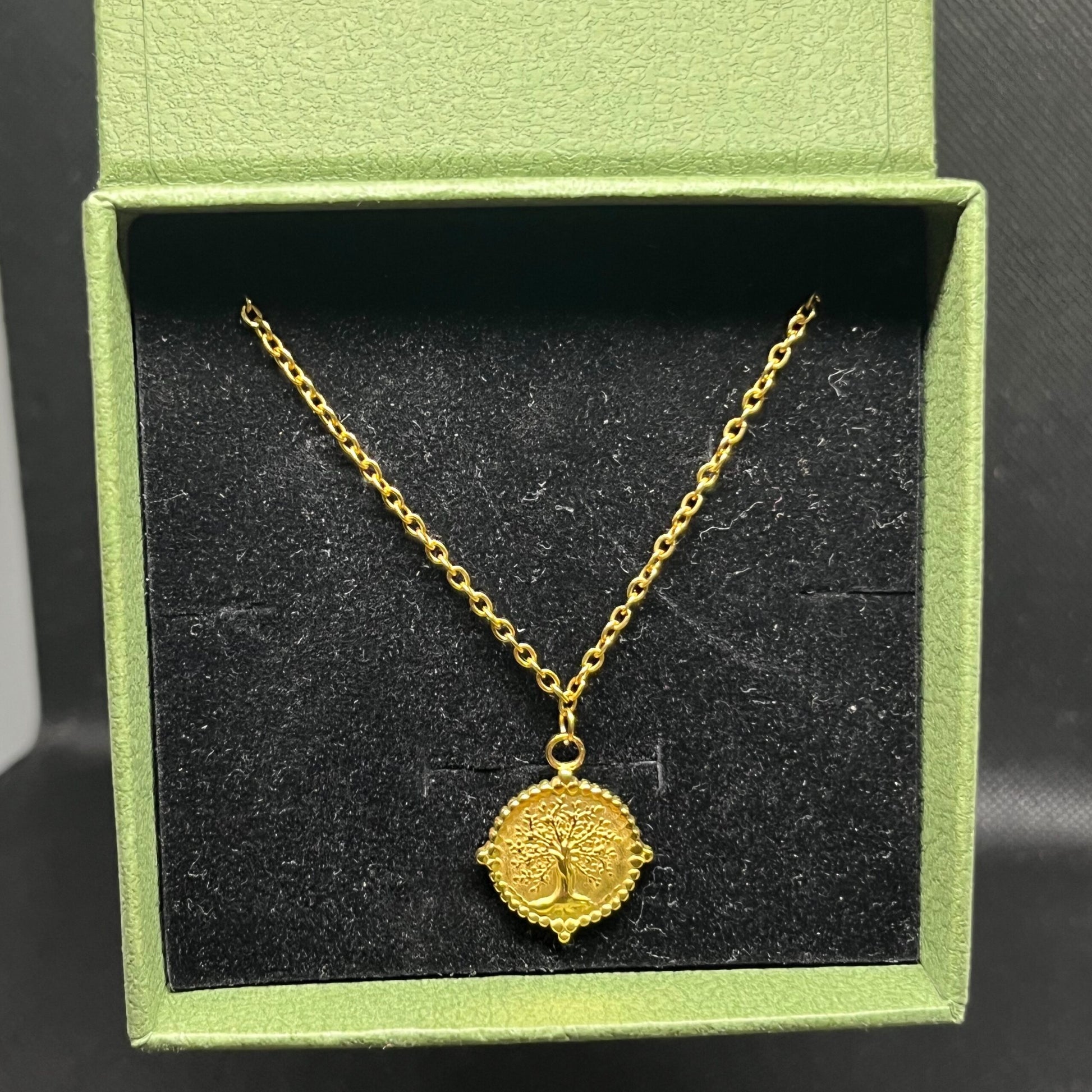 Collier Arbre de Vie Doré Acier Inoxydable - Élégance Durable et Symbolique