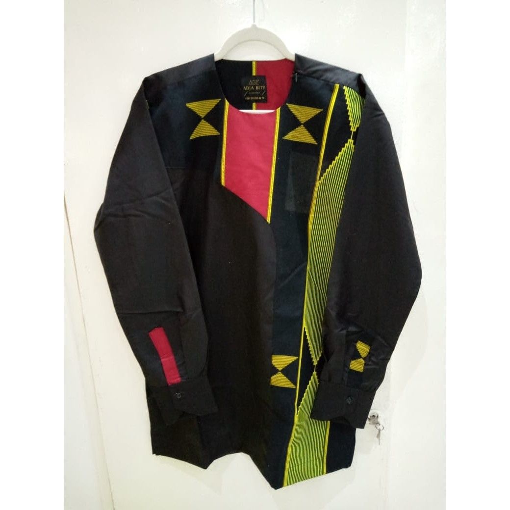 Chemise wax homme noire rouge jaune imprimé géométrique élégante africaine