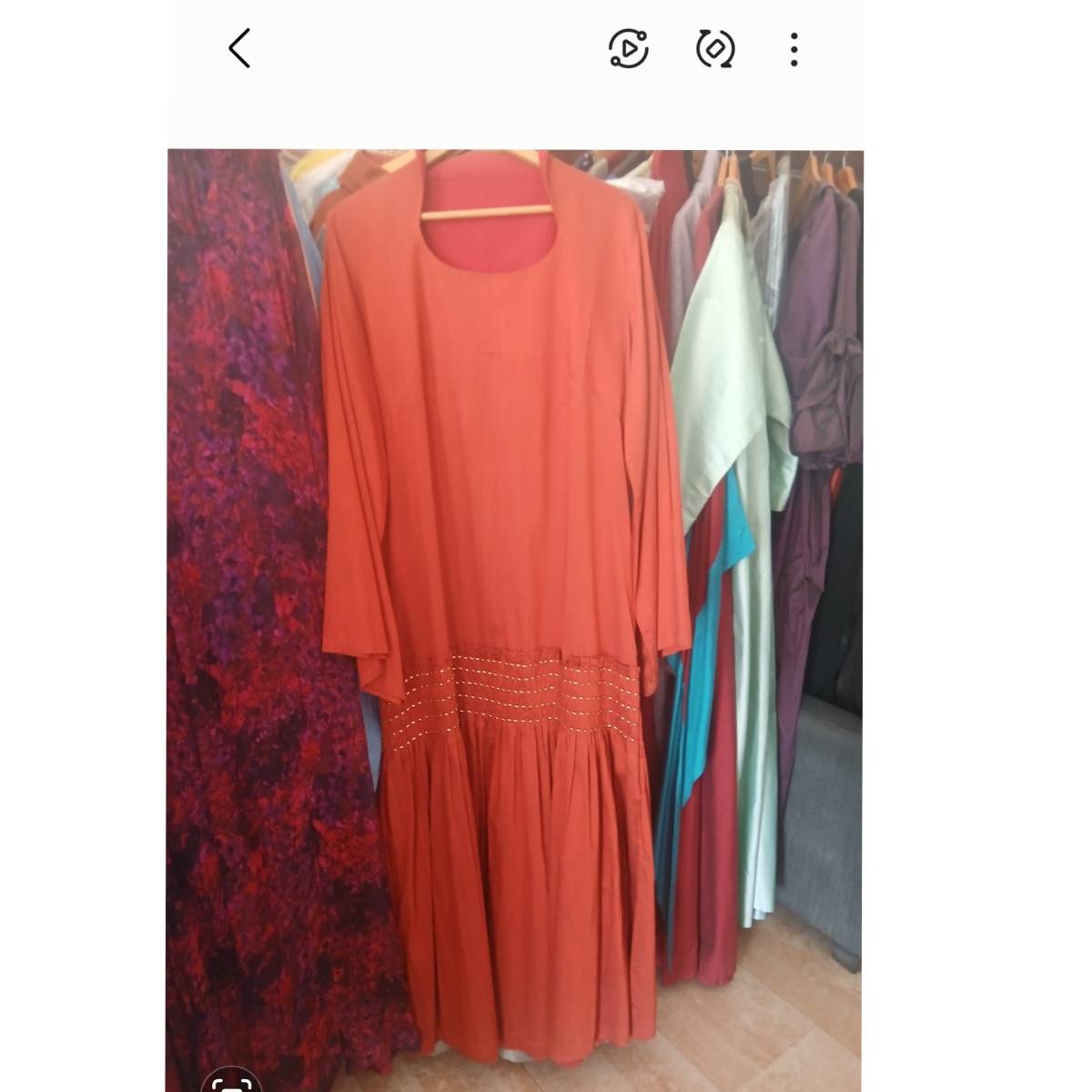 Robe orange perles dorées longue élégante femme chic et confortable