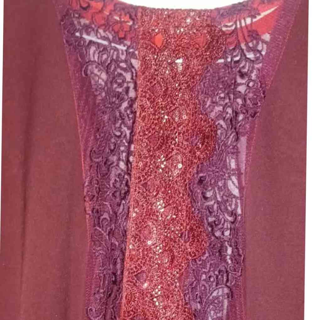 Robe femme en lycra et dentelle avec garnitures