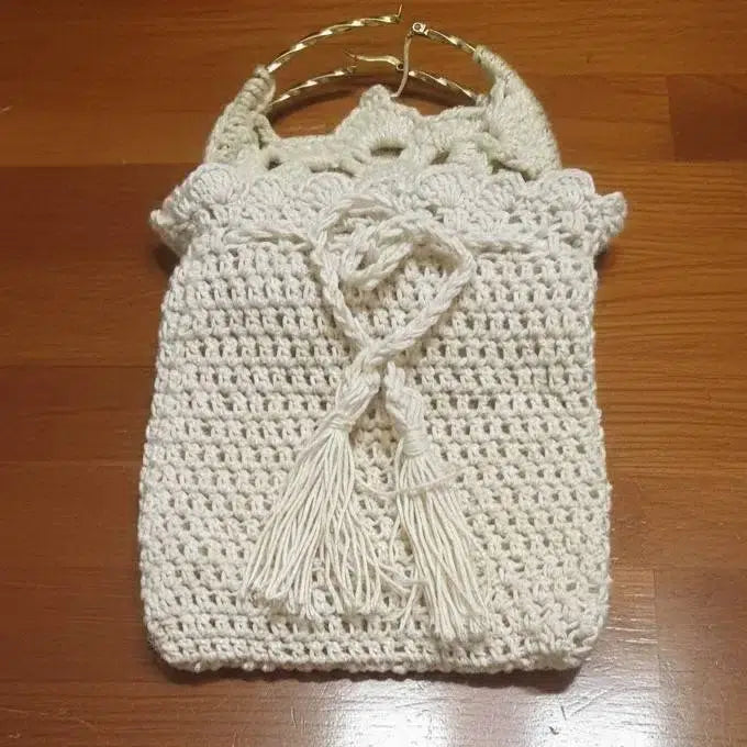 Boucles d'oreilles bohème chic crochet beige fait main et mini bourse assortie