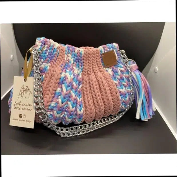 Sac crochet femme bohème chic pastel avec chaîne argentée